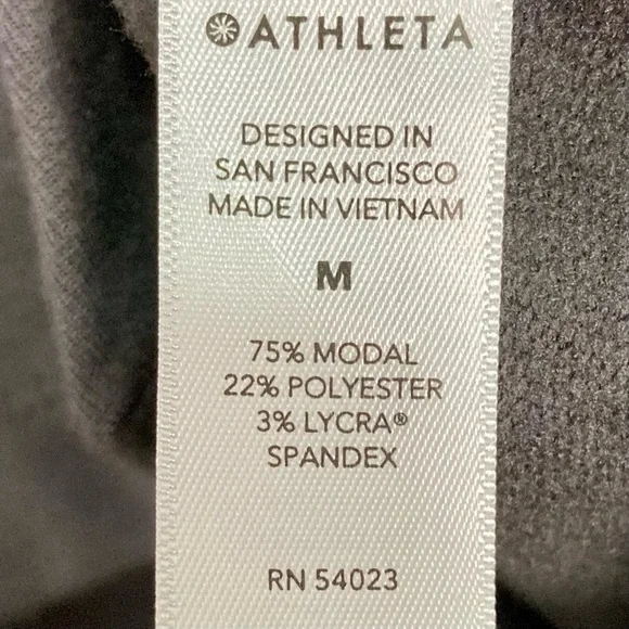 Athleta Ethereal Funnel Neck Pullover Women’s Size M Brushed Fleece Oversized - Picture 10 of 10